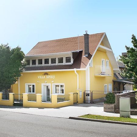 Villa Sipeky เซเนซ ภายนอก รูปภาพ