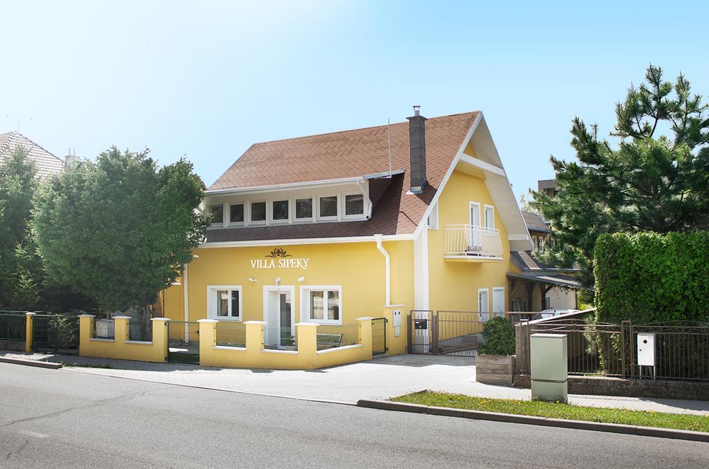 Villa Sipeky เซเนซ ภายนอก รูปภาพ